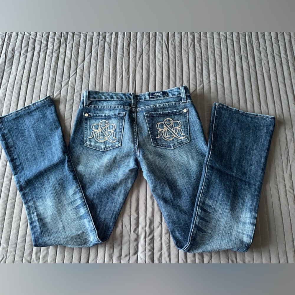 Rock & Republic Low‎ Rise Bootleg/ flare Jeans. 27